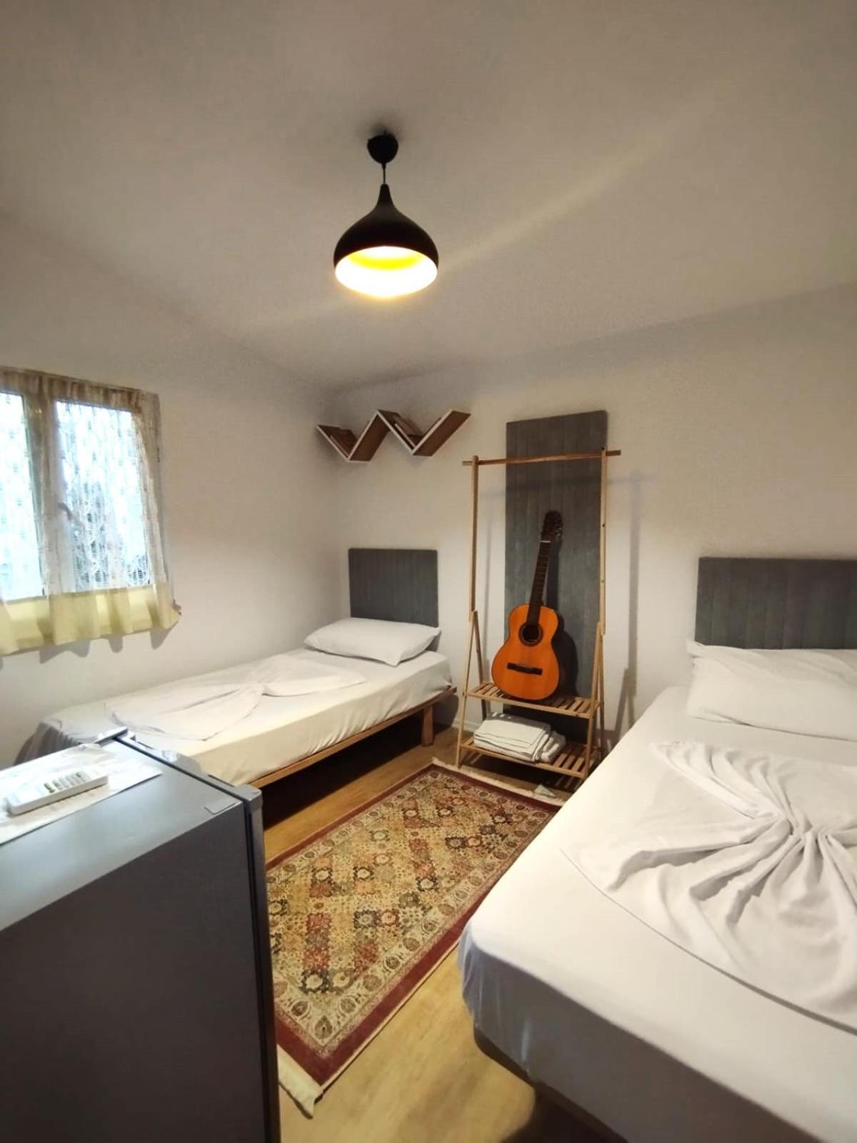 2 Single Bedroom Tiran Dış mekan fotoğraf